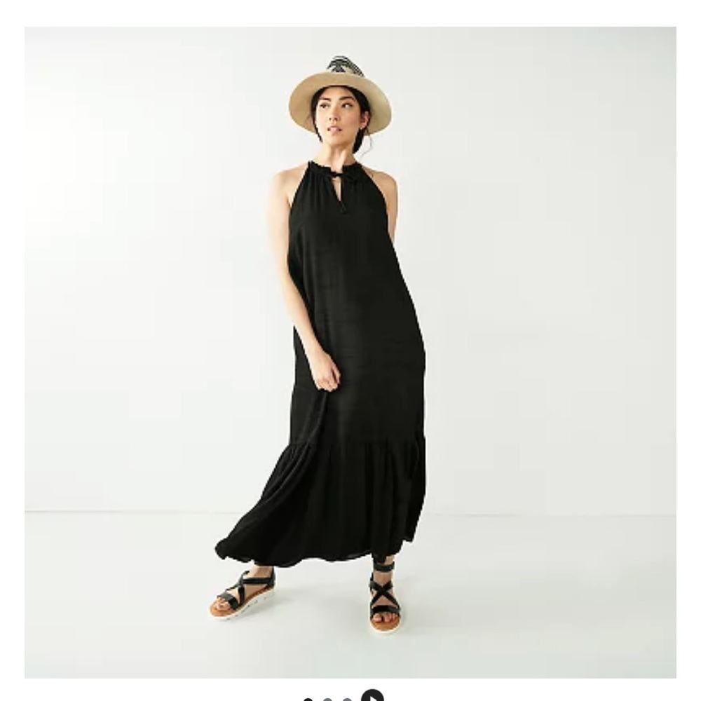 • Nine West Maxi Dress •